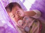 Недосыпание в детстве оказалось чревато ожирением